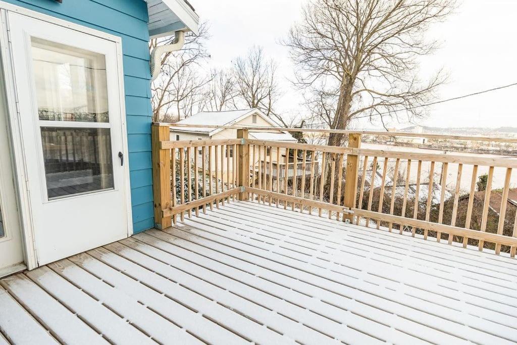 Cozy Riverfront Bungalow With Stunning Views Ковінгтон Екстер'єр фото