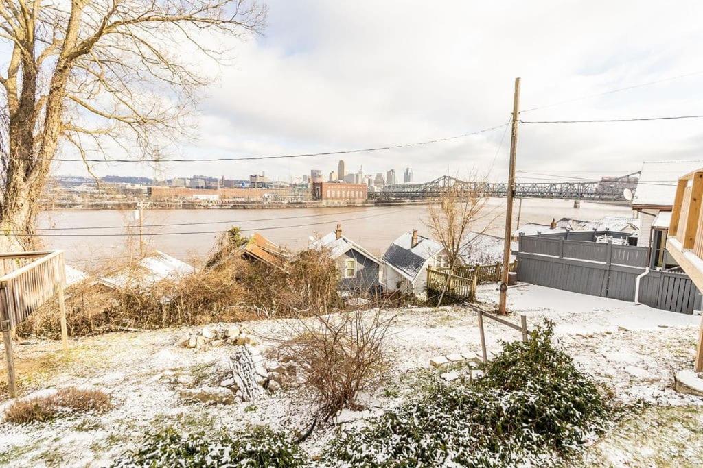 Cozy Riverfront Bungalow With Stunning Views Ковінгтон Екстер'єр фото